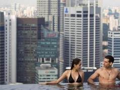 Sky bazen u Marina Bay Sands Skypark Rooftop bazen u Singapuru