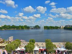 Jezero Alster u centru Hamburga Prekrasna jezera u blizini Hamburga