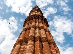 Minaretas Qutub Minar – Delis, Indija