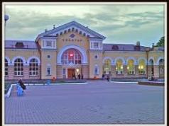 What kind of station is this?  This is the city of Konotop!  Konotop: Ukrainian province Population of Konotop for the year